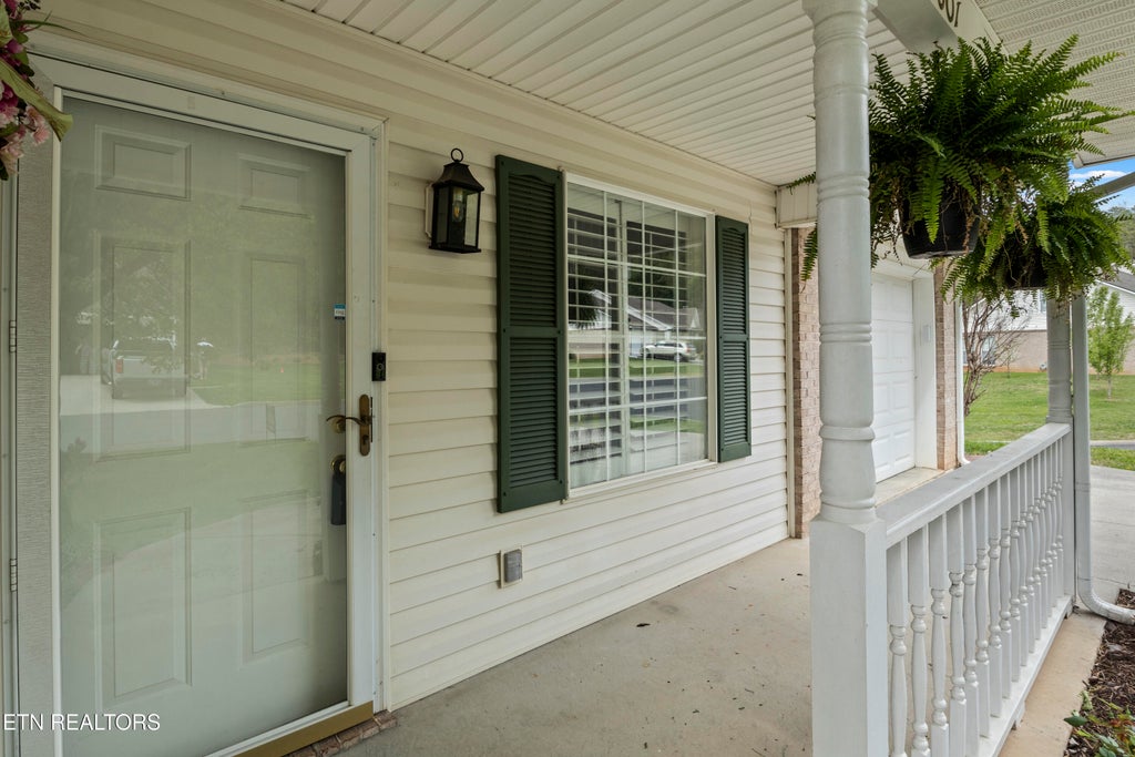 Photo of 10001 Dayflower Way, Knoxville, TN 37932 (MLS # 1293560)