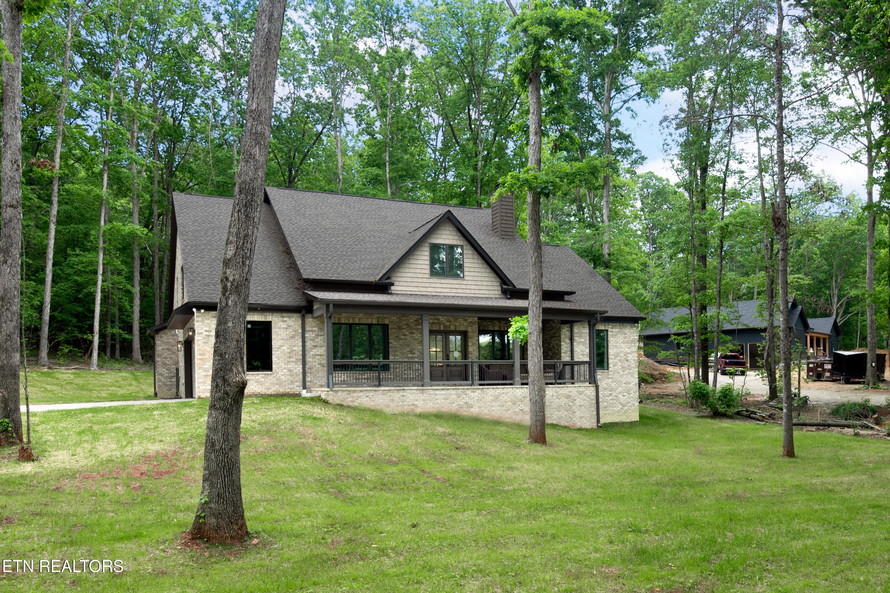 8304 Davis Ferry Rd