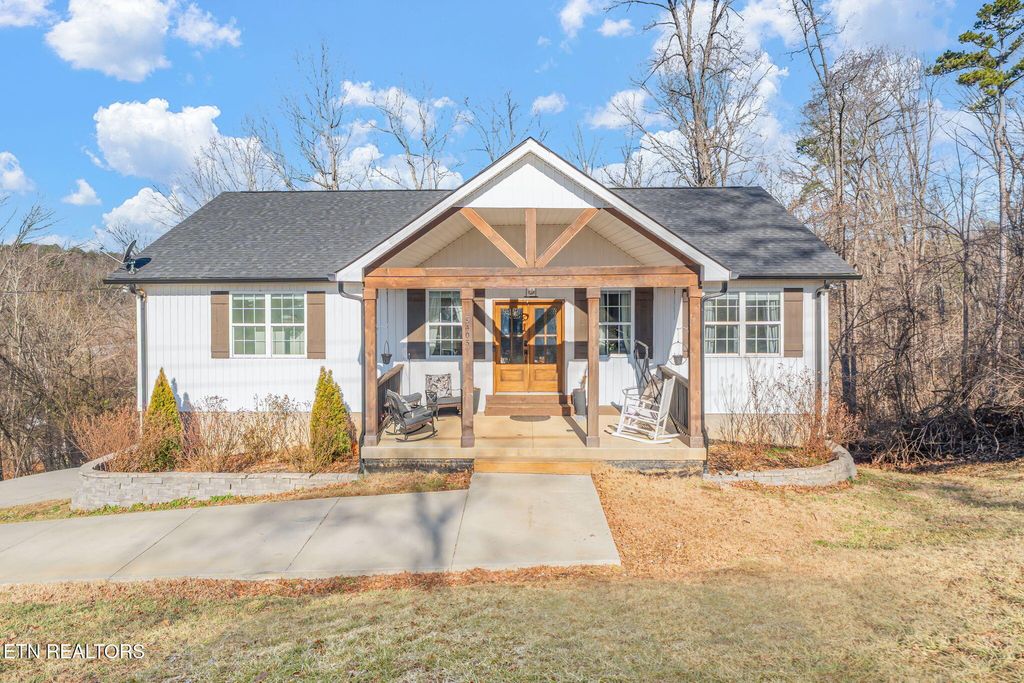 Photo of 5405 Springplace Circle, Knoxville, TN 37924 (MLS # 1331008)