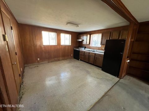 Tiny photo for 978 Camp St, Wartburg, TN 37887 (MLS # 1330879)