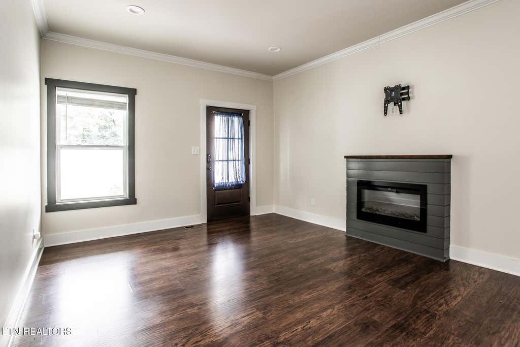 Photo of 2510 E Glenwood Ave, Knoxville, TN 37917 (MLS # 1348585)