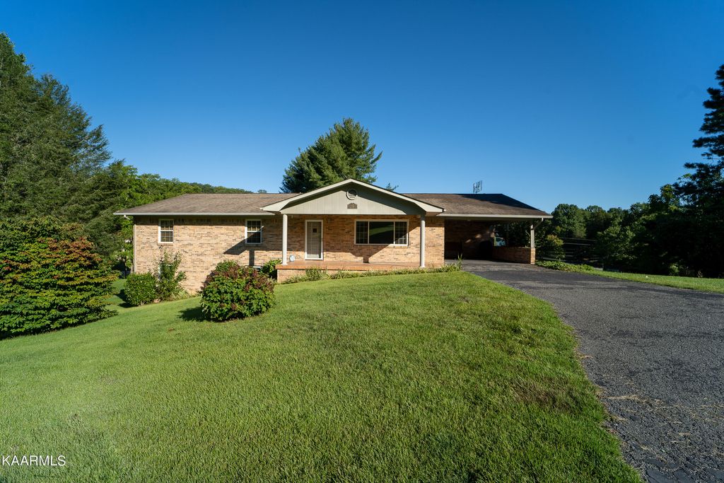 Photo of 150 Norris Dr. Drive, Tazewell, TN 37879 (MLS # 1205685)