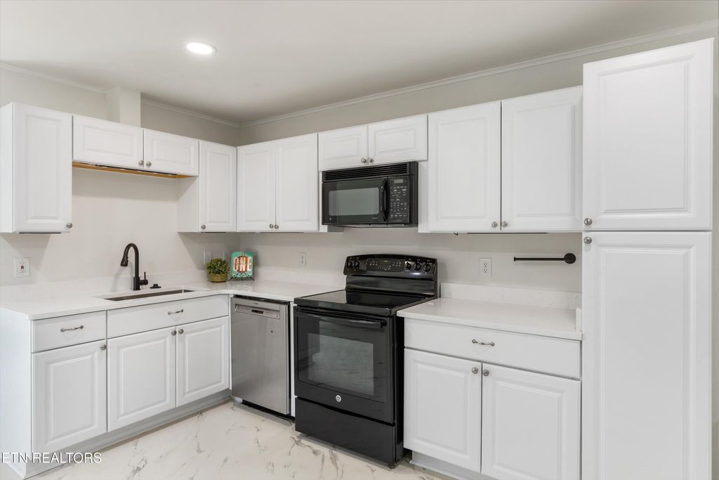 Photo of 3037 Marvin Circle, Maryville, TN 37803 (MLS # 1318863)