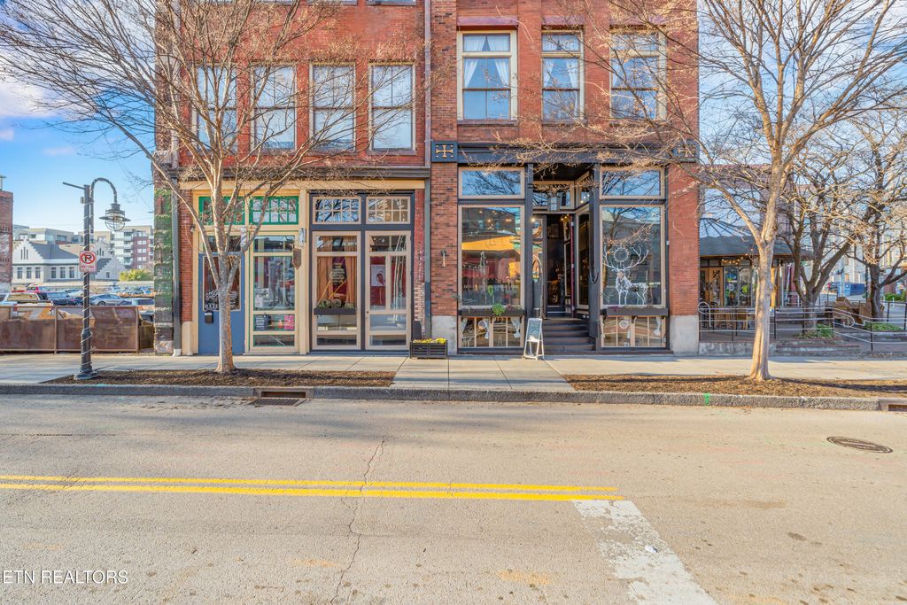 Photo of 105 W Jackson Ave #11, Knoxville, TN 37902 (MLS # 1322339)