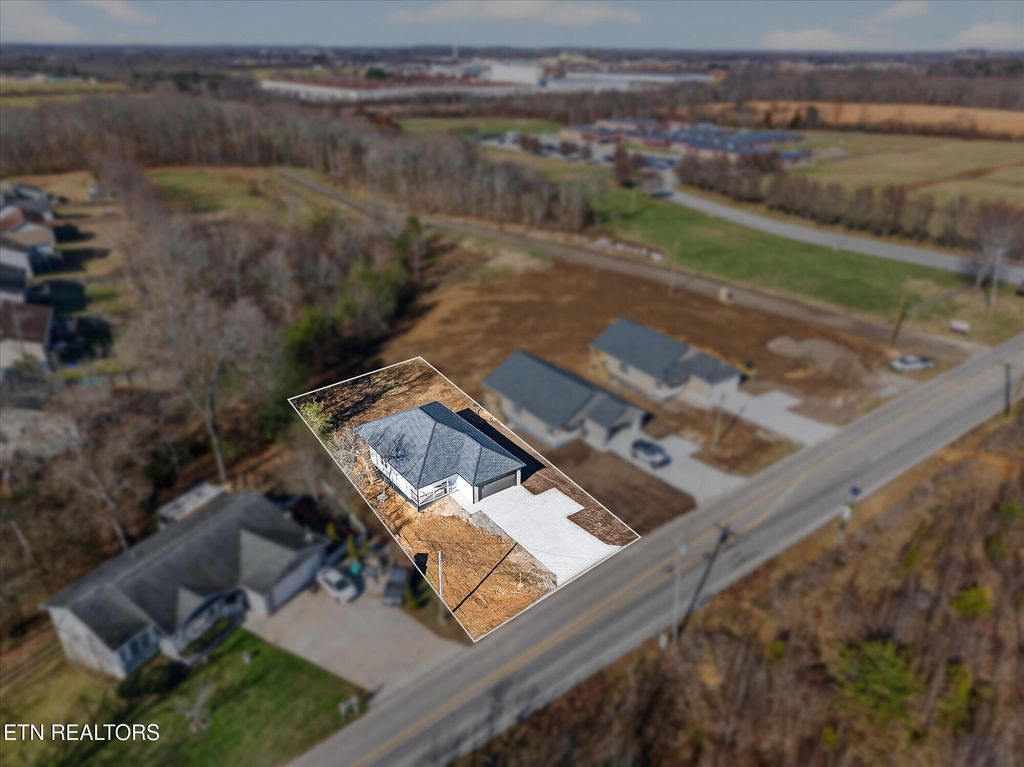 Photo of 1139 Cook Rd, Crossville, TN 38555 (MLS # 1324293)