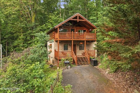 1868 Orchard Dr Sevierville TN 37876