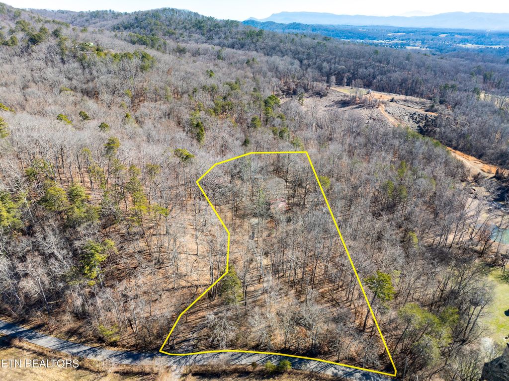 Photo of 3840 Hollybrook Rd, Rockford, TN 37853 (MLS # 1252278)