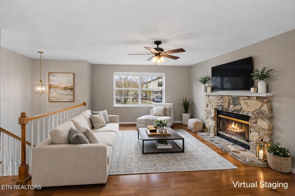 Photo of 1428 Waynesboro Lane, Knoxville, TN 37923 (MLS # 1333708)