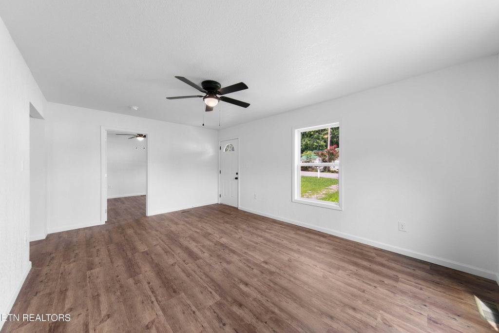 Photo of 609 Rose Hill Drive, LaFollette, TN 37766 (MLS # 1350929)