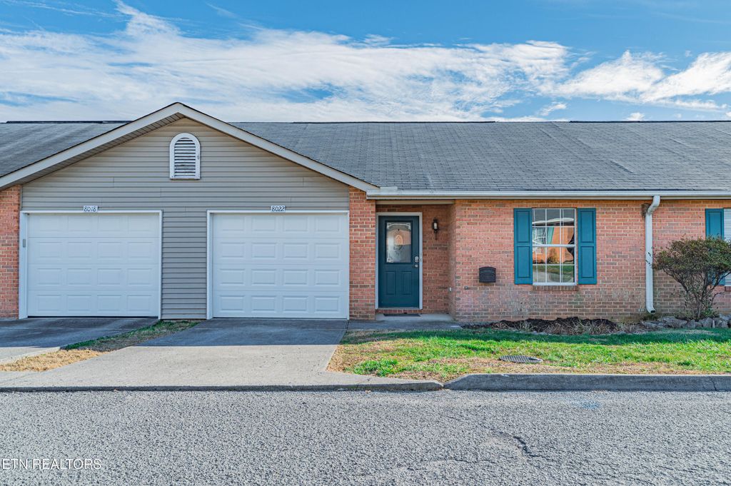 Photo of 8022 Intervale Way, Powell, TN 37849 (MLS # 1325216)