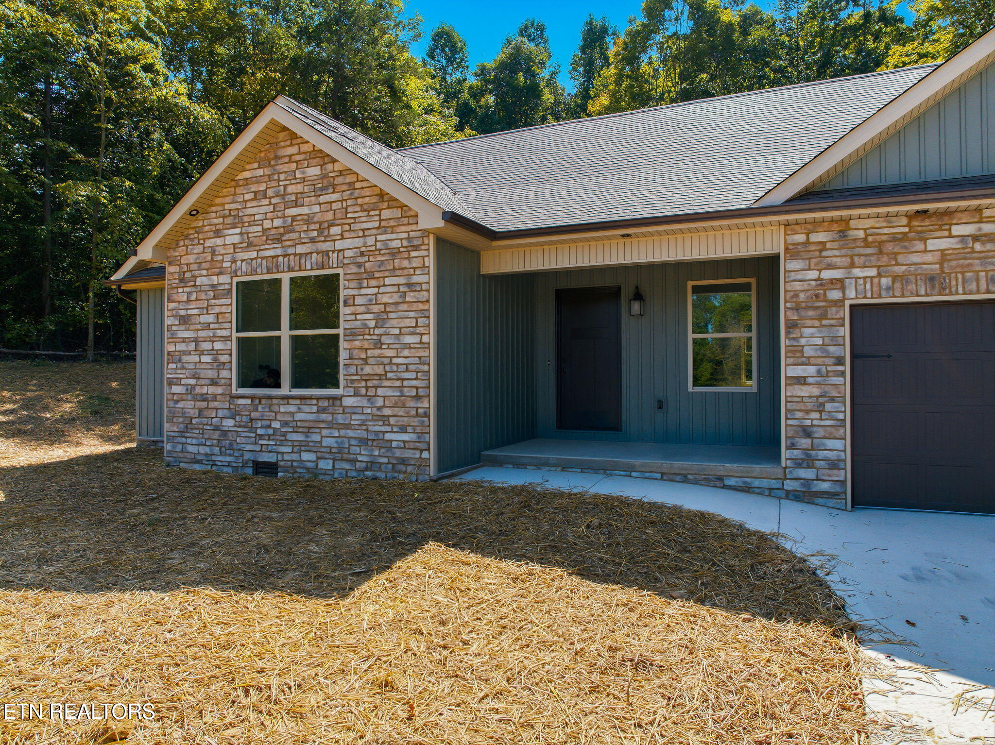 126 Cross Creek Circle