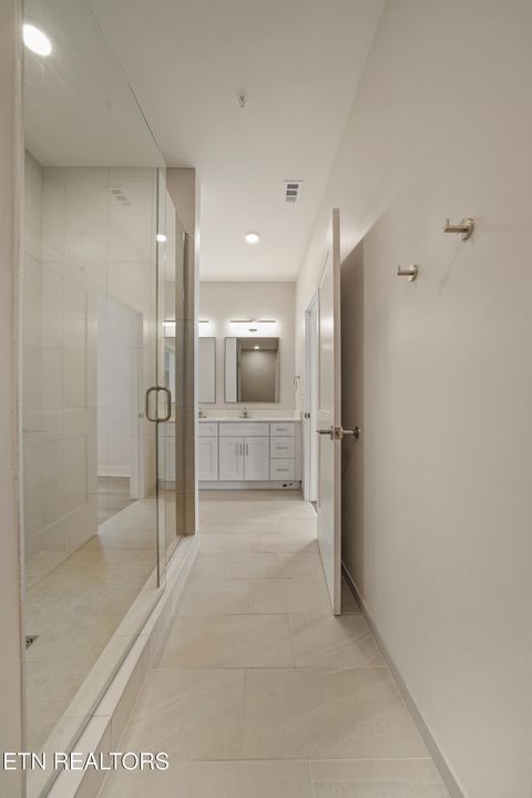 Tiny photo for 327 W Summit Hill Drive #614, Knoxville, TN 37902 (MLS # 1335687)