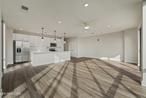 Tiny photo for 327 W Summit Hill Drive #614, Knoxville, TN 37902 (MLS # 1335687)