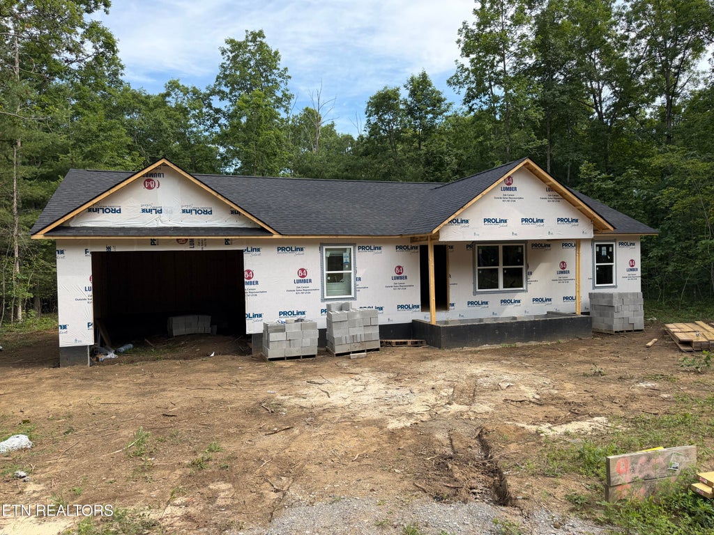 Photo of 900 Paola Drive, Crossville, TN 38572 (MLS # 1344833)
