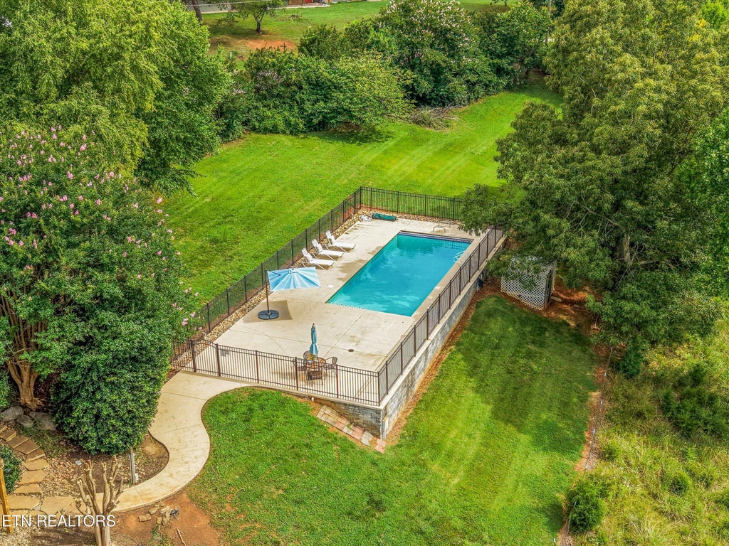 Photo of 3133 High View Drive, Louisville, TN 37777 (MLS # 1344555)
