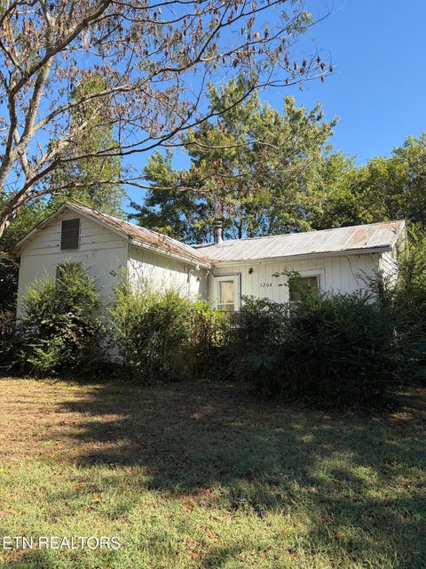 Photo of 5204 Murphy Rd, Knoxville, TN 37918 (MLS # 1357298)