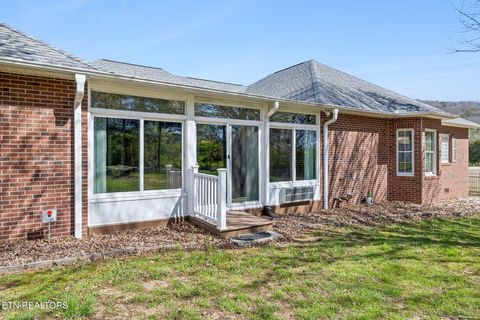 Tiny photo for 611 Calvin St, Kingston, TN 37763 (MLS # 1333909)