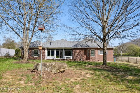Tiny photo for 611 Calvin St, Kingston, TN 37763 (MLS # 1333909)