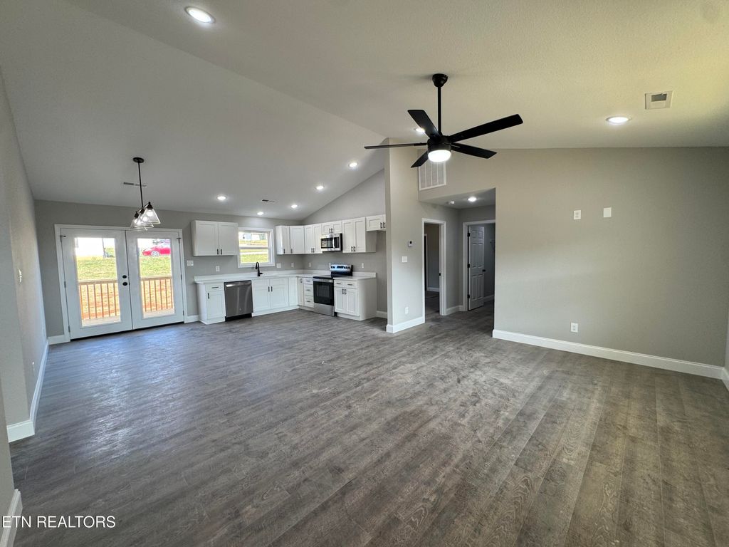 Photo of 109 Ogle Drive, Sweetwater, TN 37874 (MLS # 1317171)