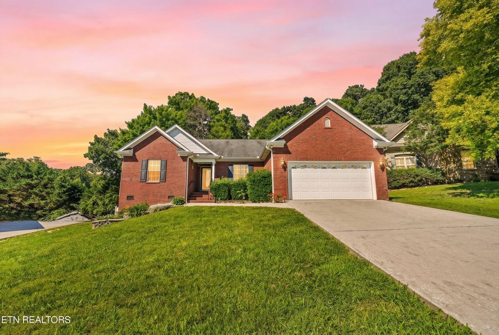 Photo of 8007 Frederick John St, Knoxville, TN 37938 (MLS # 1343702)