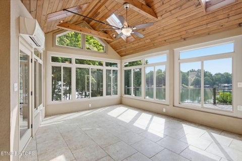Tiny photo for 212 Kiyuga Lane, Loudon, TN 37774 (MLS # 1346752)
