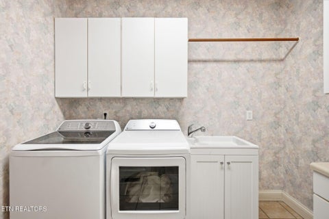 Tiny photo for 212 Kiyuga Lane, Loudon, TN 37774 (MLS # 1346752)