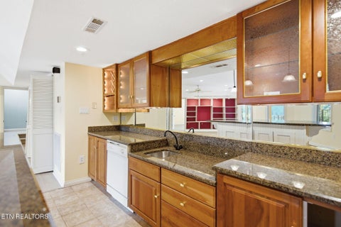 Tiny photo for 212 Kiyuga Lane, Loudon, TN 37774 (MLS # 1346752)