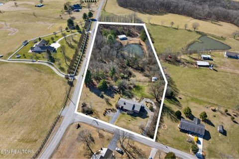 Photo of 25 Hillendale Acres Lane, Crossville, TN 38572 (MLS # 1330972)