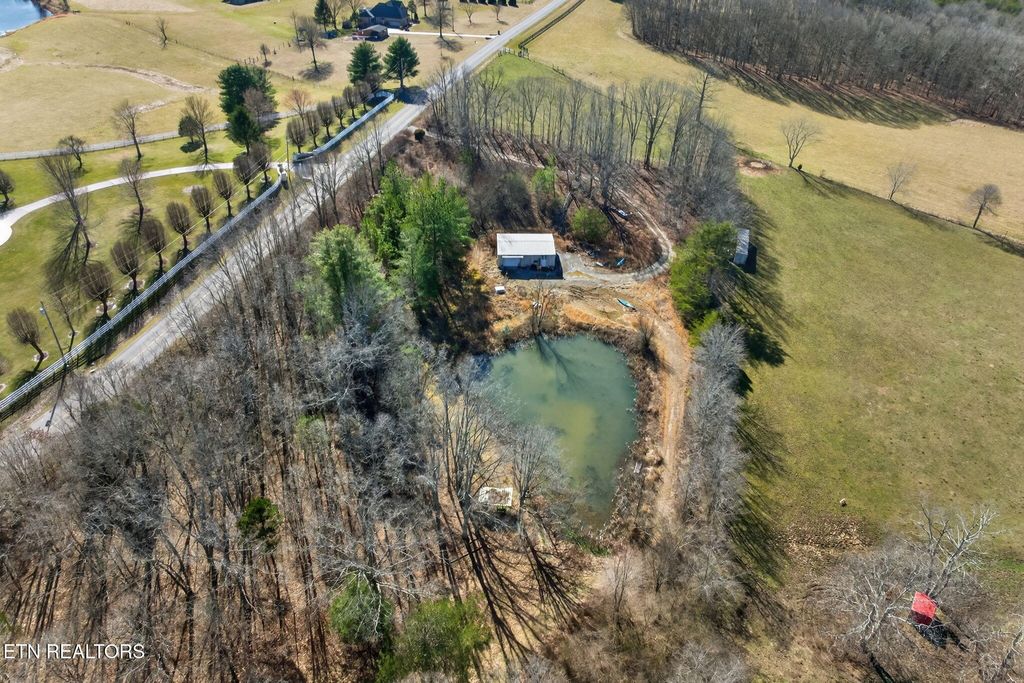 Photo of 25 Hillendale Acres Lane, Crossville, TN 38572 (MLS # 1330972)