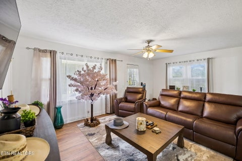 Tiny photo for 1089 Dogwood Rd, Tazewell, TN 37879 (MLS # 1357755)