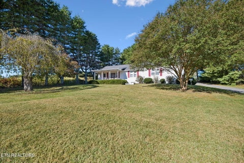 Tiny photo for 1089 Dogwood Rd, Tazewell, TN 37879 (MLS # 1357755)