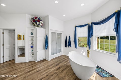 Tiny photo for 1089 Dogwood Rd, Tazewell, TN 37879 (MLS # 1357755)