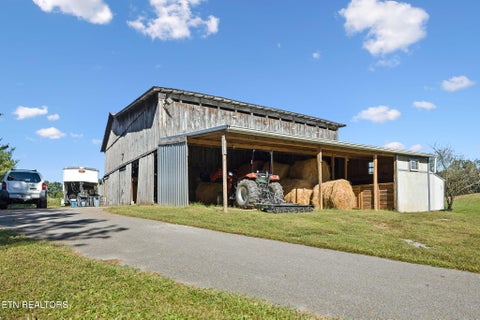 Tiny photo for 1089 Dogwood Rd, Tazewell, TN 37879 (MLS # 1357755)