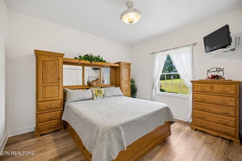 Tiny photo for 1089 Dogwood Rd, Tazewell, TN 37879 (MLS # 1357755)