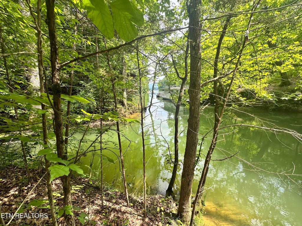 Photo of Woods Ridge Rd, Dandridge, TN 37725 (MLS # 1334162)