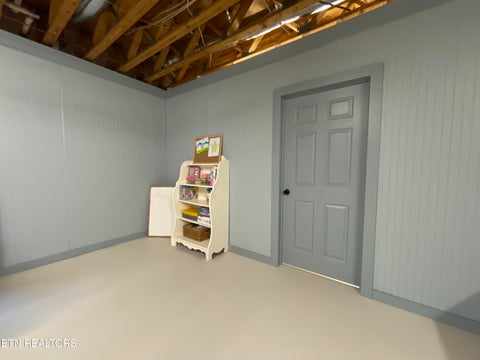 Tiny photo for 103 Farmington Place, Clinton, TN 37716 (MLS # 1355796)