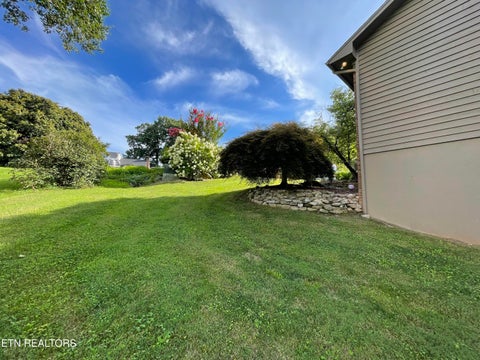 Tiny photo for 103 Farmington Place, Clinton, TN 37716 (MLS # 1355796)