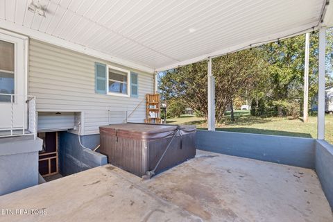 Tiny photo for 508 Glendale Ave, Clinton, TN 37716 (MLS # 1319459)