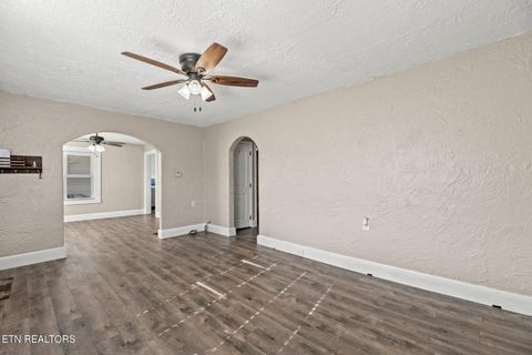 Tiny photo for 508 Glendale Ave, Clinton, TN 37716 (MLS # 1319459)
