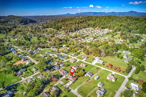Tiny photo for 508 Glendale Ave, Clinton, TN 37716 (MLS # 1319459)