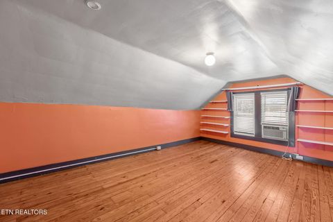 Tiny photo for 508 Glendale Ave, Clinton, TN 37716 (MLS # 1319459)