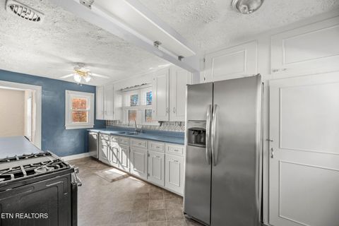 Tiny photo for 508 Glendale Ave, Clinton, TN 37716 (MLS # 1319459)