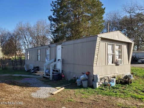 Photo of 943 Turner St, Maryville, TN 37801 (MLS # 1320335)