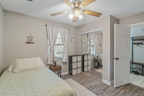 Tiny photo for 1045 Blinken St, Knoxville, TN 37932 (MLS # 1325394)