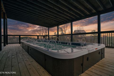 Tiny photo for 633 Pinecrest Drive, Gatlinburg, TN 37738 (MLS # 1332959)