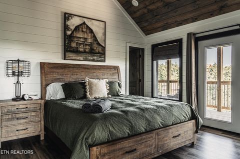 Tiny photo for 633 Pinecrest Drive, Gatlinburg, TN 37738 (MLS # 1332959)