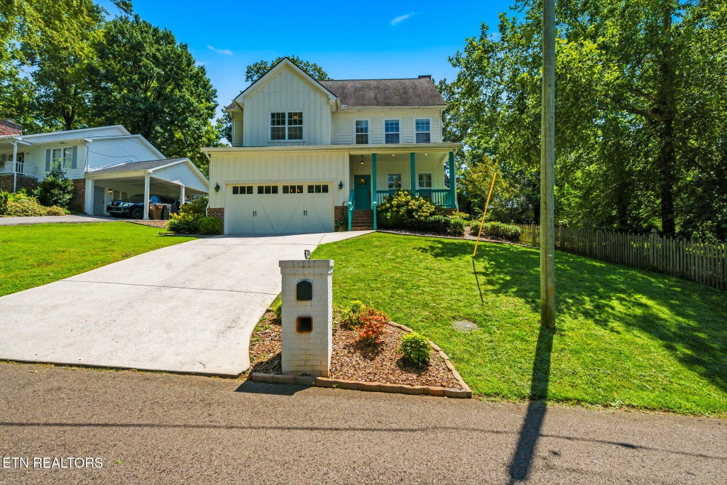 Photo of 5810 Westover Drive, Knoxville, TN 37919 (MLS # 1352980)