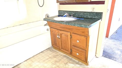 Tiny photo for 830 N Kingston Ave, Rockwood, TN 37854 (MLS # 1329349)