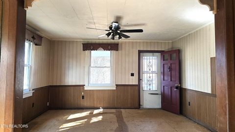 Tiny photo for 830 N Kingston Ave, Rockwood, TN 37854 (MLS # 1329349)