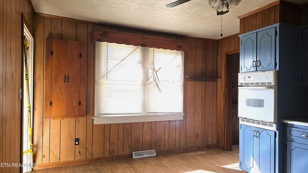 Photo of 830 N Kingston Ave, Rockwood, TN 37854 (MLS # 1329349)